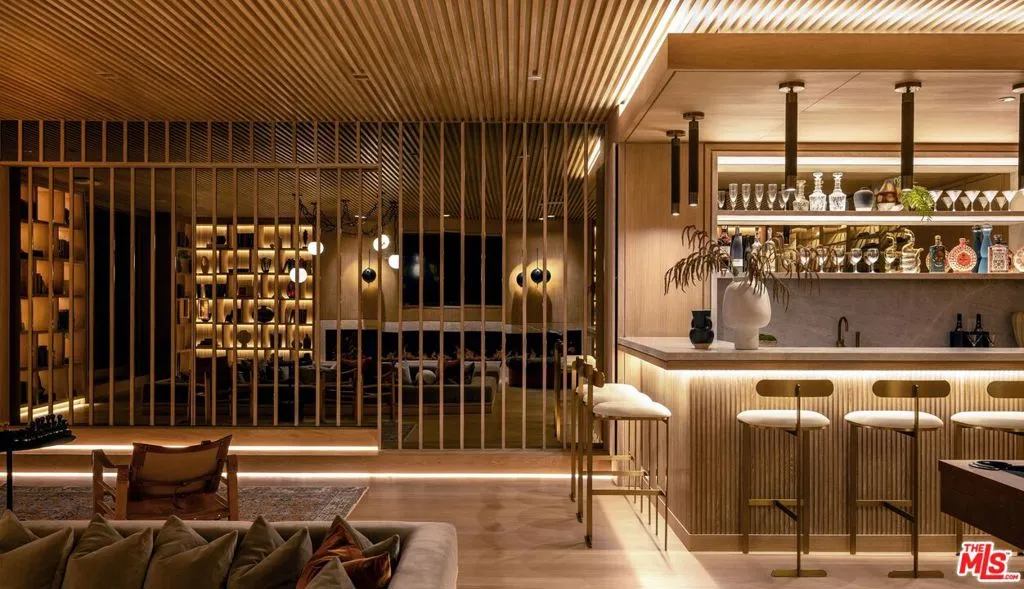 1039 Wallace, Beverly Hills, California 90210 home-pic-30